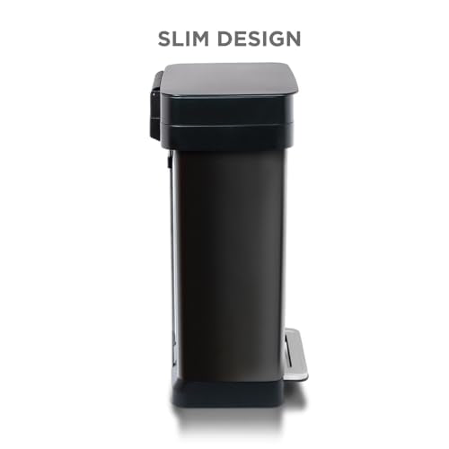 13 Gallon Trash Can (Black Step)