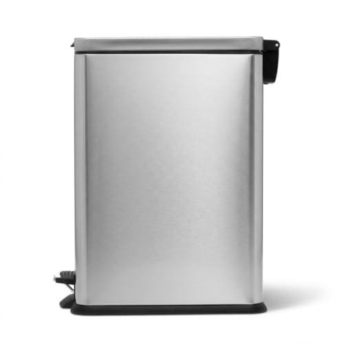 8 Gallon Kitchen Trash Can with Slim Fit Design (Silver / Solid)