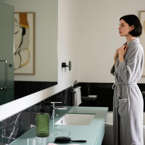 Green Glass Soap Dispenser with Plastic Pump (Green)