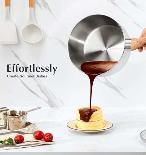 2 Quart Sauce Pan with Lid (2 Quarts)