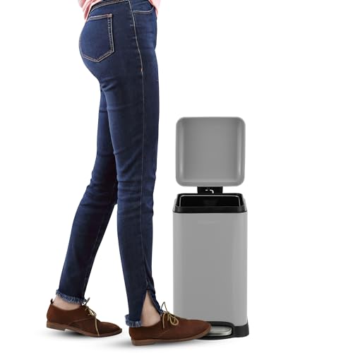 Betty Retro Mini 3.2 Gal Step Trash Can (Fog Gray)