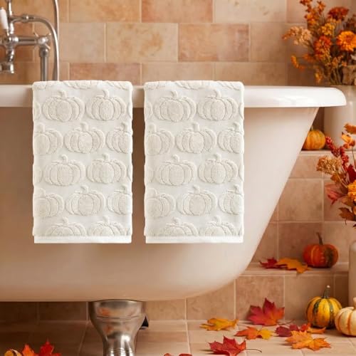 2 Pcs Beige 3D Pumpkin Jacquard Hand Towels for Bathroom (13.7" x 29.5", 2PCS / Beige)