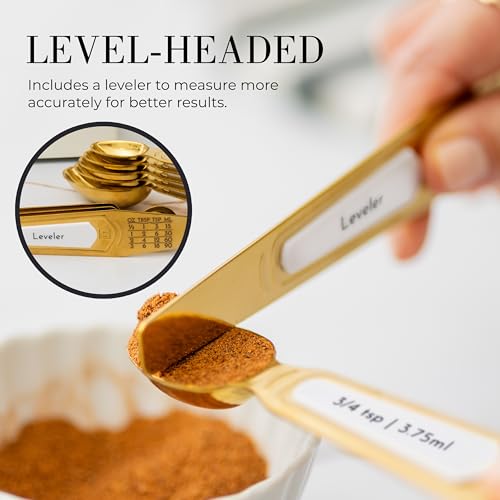 White and Gold Measuring Spoons with Leveler (White & Gold)