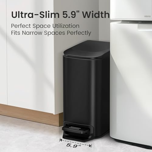 Small Bathroom Trash Can with Lid (Matte Black)