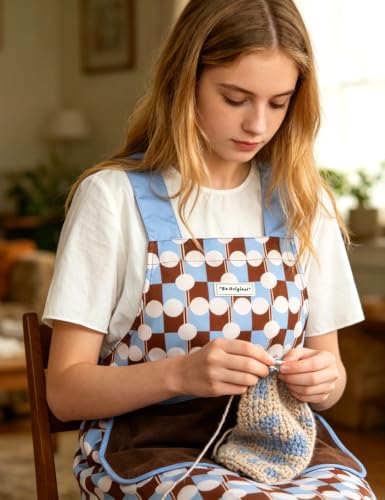 Kitchen Apron for Women with Pockets and Removable Towel (Blue Polka Dots (With Towel) / Standard)