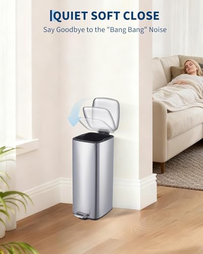 8 Gal Kitchen Trash Can (Silver)