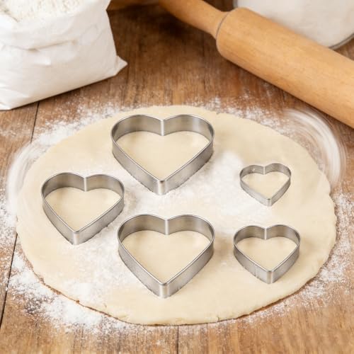 Love Heart Cookie Cutter Set Pack of 5 Valentines Day Heart Biscuit Cutter for Sandwiches (A-Heart)