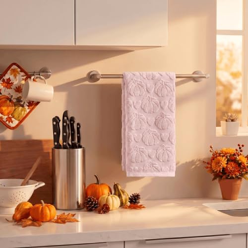 1 Pc Pink 3D Heart Pumpkin Jacquard Hand Towel for Bathroom (13.7" x 29.5", 1PC / Pink)