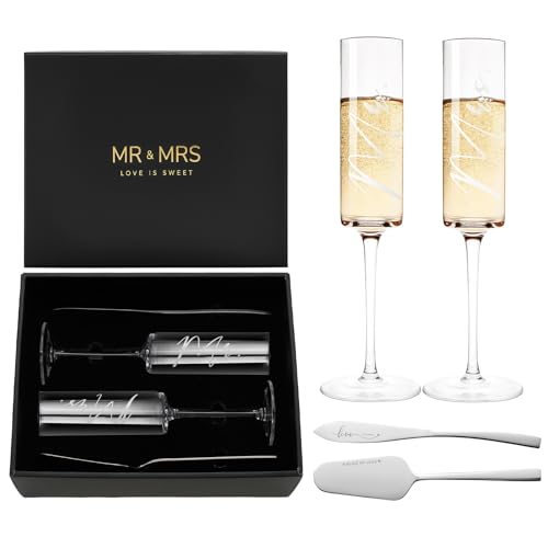 Engagement Gifts for Couples Mr and Mrs Champagne Flutes (Love is Sweet（Sliver Cake Knife） / Set of 4（Gift box）)