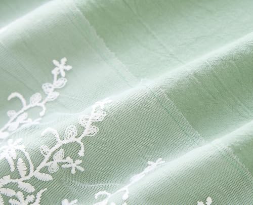 Vintage Aprons for Women (Light Green)