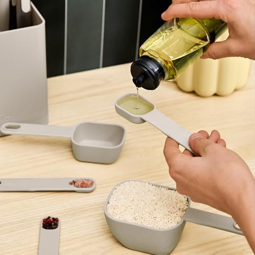 9 Pc Nested Measuring Cup & Spoon Set (Oatmilk)