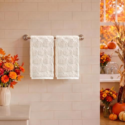 2 Pcs Beige 3D Pumpkin Jacquard Hand Towels for Bathroom (13.7" x 29.5", 2PCS / Beige)