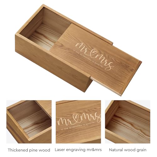 Mr and Mrs Champagne Flutes Set of 2 (Mr & Mrs（Brown） / Set of 2（Wooden box）)