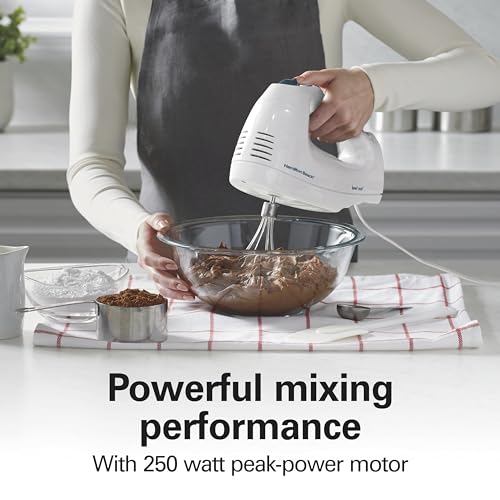 6 Speed Electric Hand Mixer With QuickBurst and Bowl Rest (Traditional Beaters)