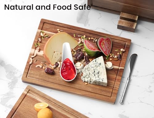 Set of 3 Large Acacia Wood Kitchen Cutting Boards with Holder (Wood-3pc-L / Brown)