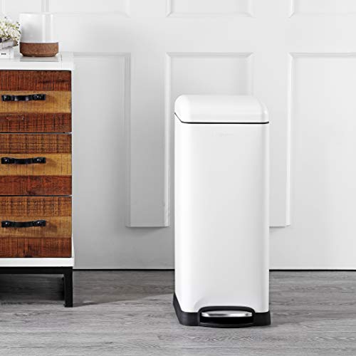 Betty 8 Gal Step Trash Can Soft (White)