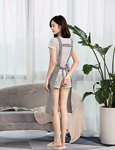 100% Cotton Cute Plaid Apron with Pockets (#2 Korean Black & White Gingham Cat)