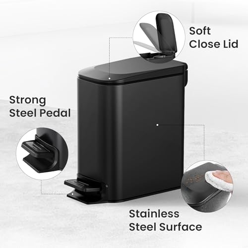 Small Bathroom Trash Can with Lid (Matte Black)