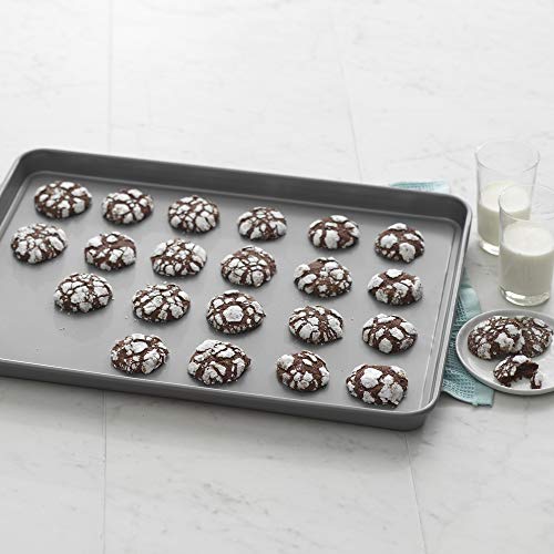Everyday Nonstick Steel Baking Sheet (15 x 21-Inch)