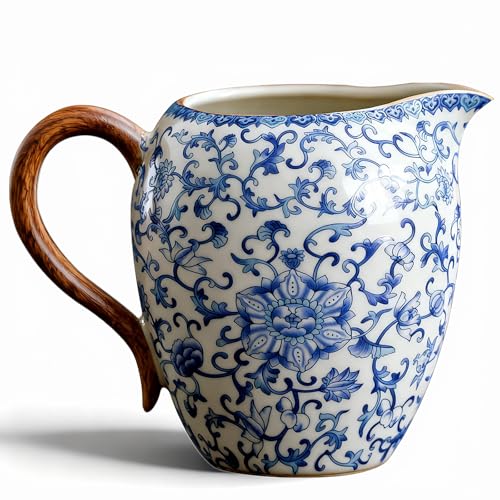 Blue and White Porcelain Tea Fair Cup