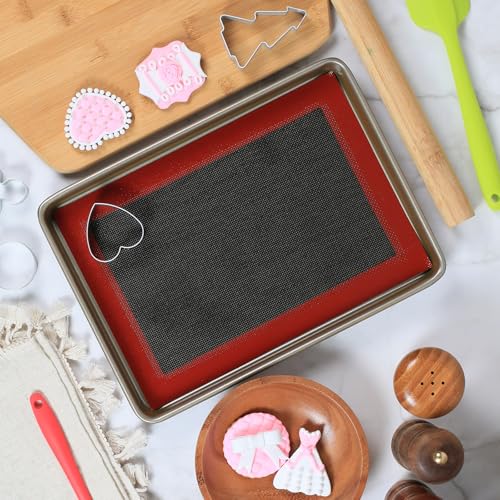 Perforated Silicone Baking Mats for Quarter Sheet (Black Background with Red Trim / (8.25'' x 11.75'') Quarter Sheet)