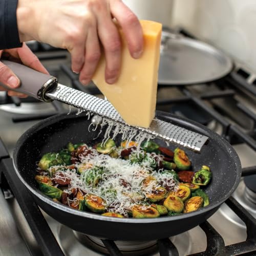 Basalt Aluminum Saute Skillet (10-Inch / Nonstick Ceramic Coating)