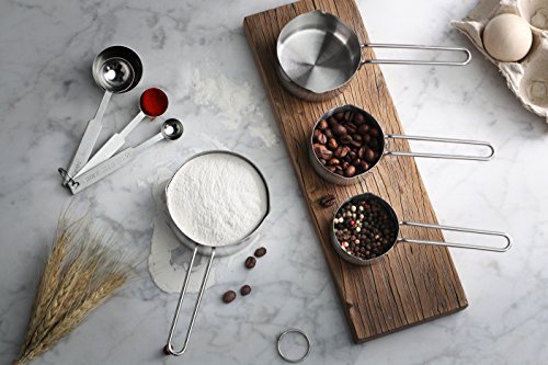 42917 Stainless Steel Measuring Cups and Spoons Set (8-Piece Set / Silver)