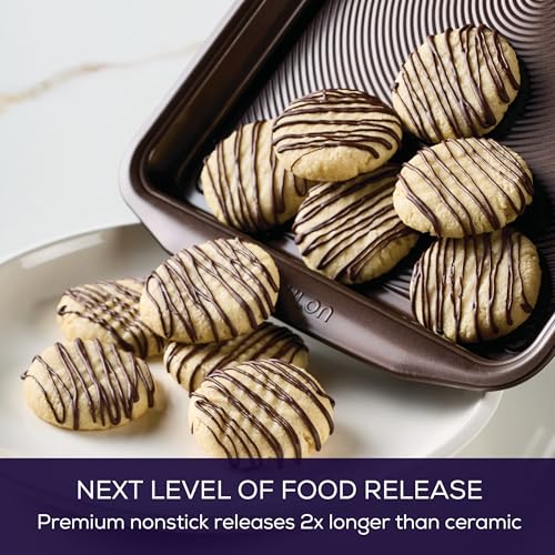 Nonstick Bakeware (10" x 15" / Chocolate)