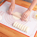 Silicone Baking Mat (Red / 20"L x 16"W)