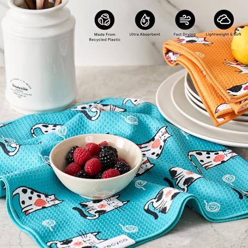 Waffle Kitchen Towel Set of 2 (Cuddly Cats)