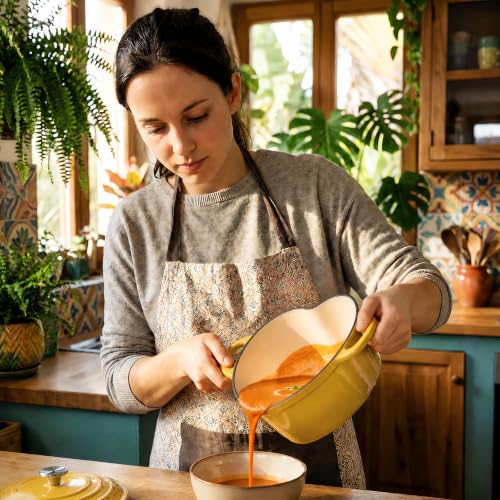 Enameled Cast Iron Dutch Oven (Goose Yellow / 2 Quarts)