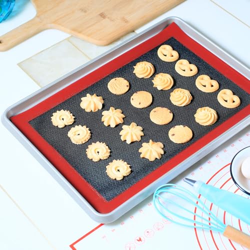 Silicone Baking Mat with Microperforated (Black Background with Red Trim / (11.6'' x 16.5'') Half Sheet)