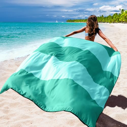 Beach Blanket Mat Waterproof Sandproof for 2 (Light and Dark Green / 79" X 83"（1-4person）)