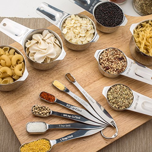 13 Piece Measuring Cups and Spoons Set (13 Piece / Silver)