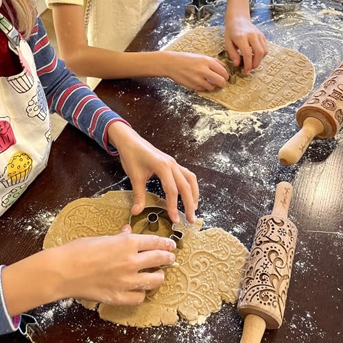 FLEUR DE LIS KNOT Embossing Rolling Pin. Dough Roller with Shamrock Pattern for Homemade Cookies and Pottery by Algis Crafts